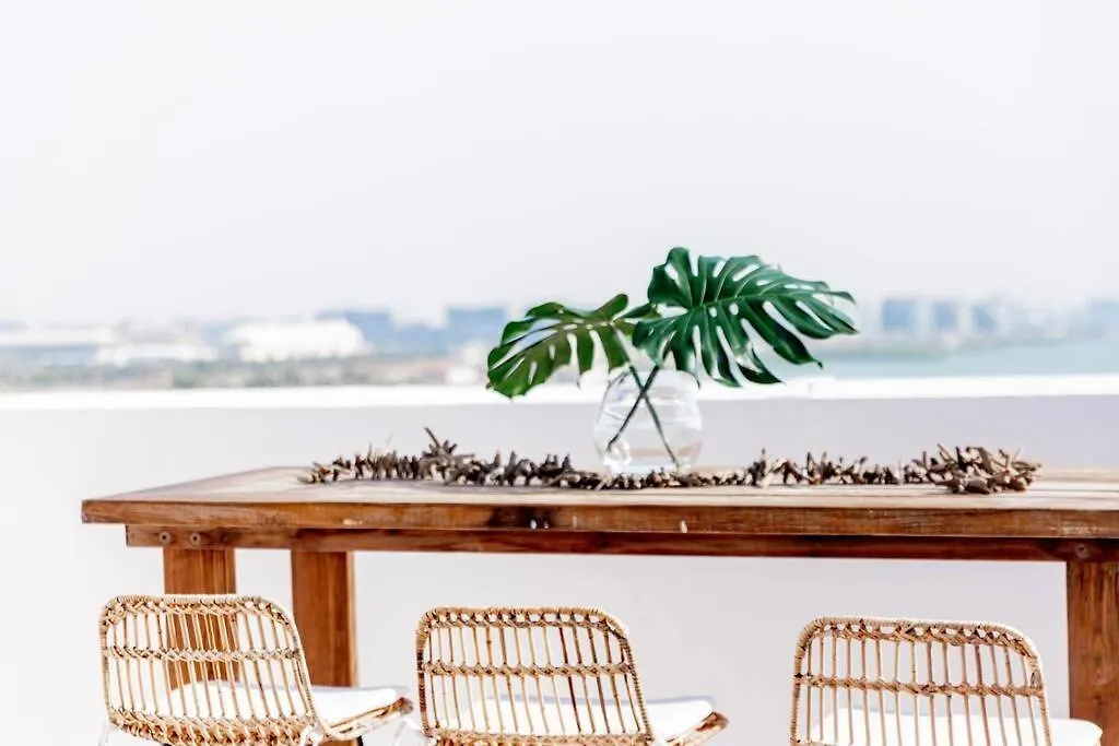 Luxurious 4 Bed Apartment On Yas Island, アブダビ