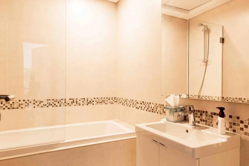 Luxurious 4 Bed Apartment On Yas Island, アブダビ